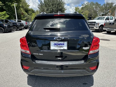 Certified 2022 Chevrolet Trax LT w/ Midnight Edition image 9