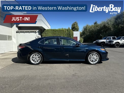 Used 2018 Toyota Camry XLE image 5