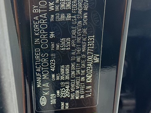 Used 2020 Kia Soul LX image 12