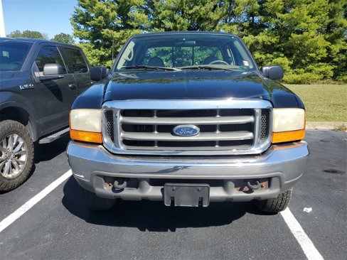 Used 2000 Ford F250 Lariat image 2
