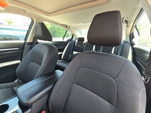 Used 2022 Nissan Altima 2.5 SV w/ SV Premium Package image 18