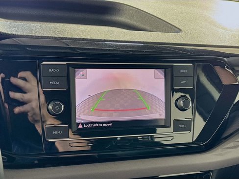 Certified 2024 Volkswagen Taos S image 17