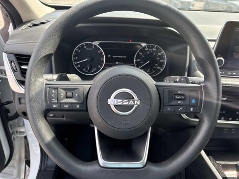 Used 2024 Nissan Rogue SV image 37