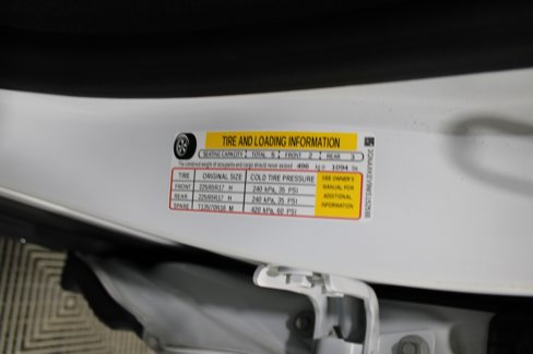 Used 2021 Chevrolet Equinox LT image 38