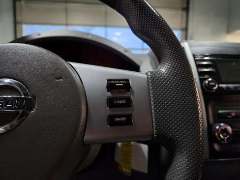 Used 2014 Nissan Frontier SV image 29