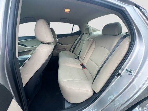 Used 2015 Kia Optima LX image 21