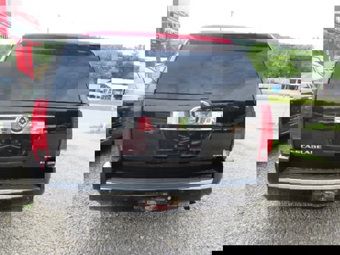 Used 2007 Cadillac Escalade ESV AWD w/ Information Package image 5