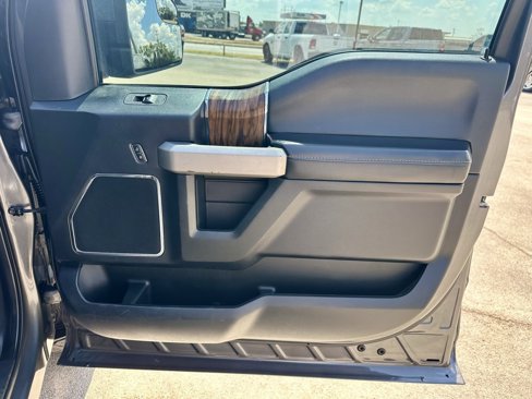 Used 2019 Ford F150 Lariat image 30