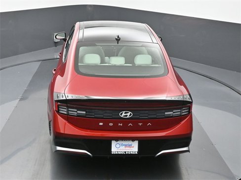 Used 2024 Hyundai Sonata SEL w/ Convenience Package image 16