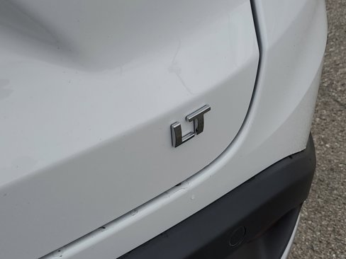 New 2025 Chevrolet Trax LT w/ Driver Confidence Package image 13