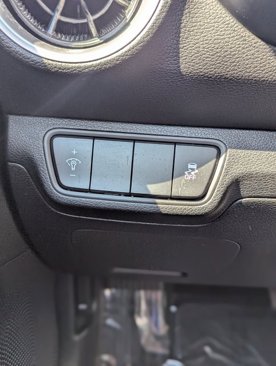 Used 2023 Kia Forte LXS image 18