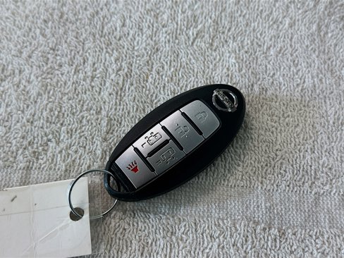 Used 2016 Nissan Quest SV image 26