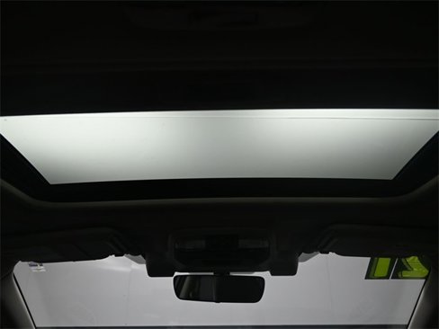 Used 2021 Subaru Crosstrek 2.5i Sport w/ Moonroof Package image 18