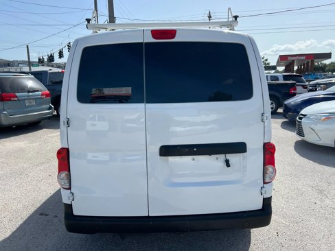 Used 2019 Nissan NV200 S image 6