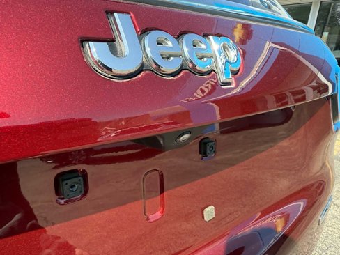 Used 2022 Jeep Compass Latitude image 23