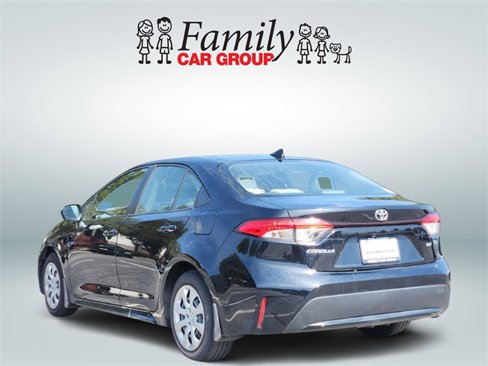 Used 2022 Toyota Corolla LE w/ Carpet Mat Package (TMS) image 2