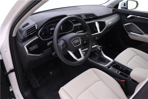 New 2025 Audi Q3 2.0T Premium Plus image 6