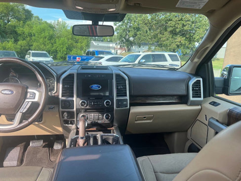 Used 2018 Ford F150 Lariat w/ Equipment Group 502A Luxury image 8