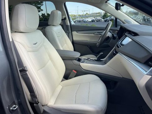 Used 2020 Cadillac XT5 Premium Luxury image 25