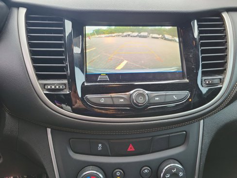 Used 2018 Chevrolet Trax LS image 31