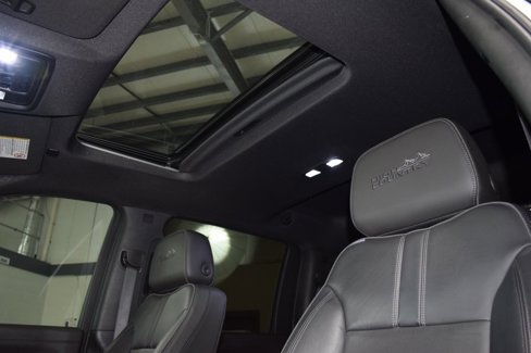 Used 2022 Chevrolet Silverado 2500 High Country w/ Technology Package image 52