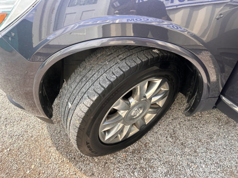 Used 2013 Buick Enclave Premium image 19