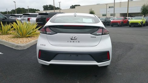 Certified 2020 Hyundai Ioniq SEL image 22