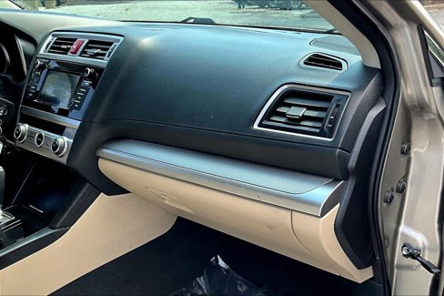 Used 2018 Subaru Outback 2.5i image 16