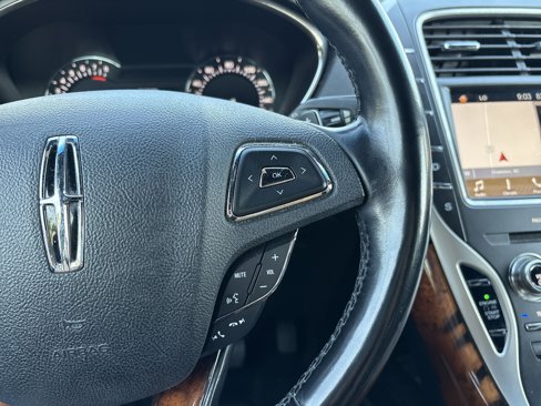 Used 2018 Lincoln MKX Reserve w/ Lincoln MKX Climate Package image 20