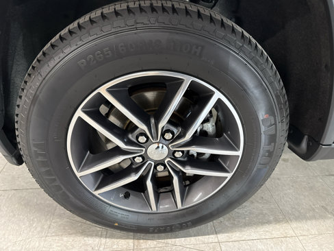 Used 2018 Jeep Grand Cherokee Limited image 61