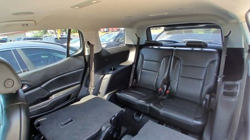 Used 2019 GMC Acadia SLT image 18
