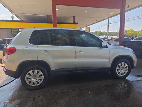Used 2017 Volkswagen Tiguan Limited image 4