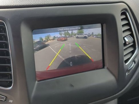 Used 2018 Jeep Compass Latitude w/ Popular Equipment Group image 26