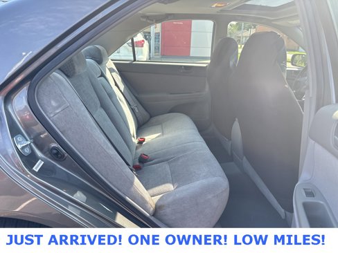 Used 2004 Toyota Camry LE image 18