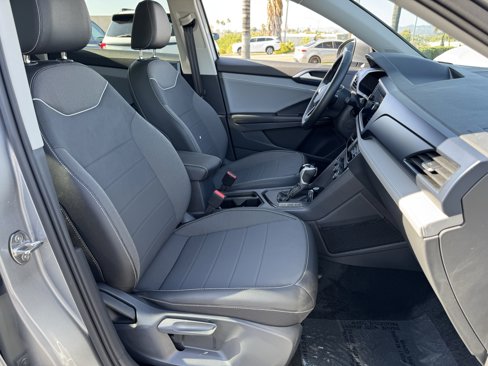 Used 2024 Volkswagen Taos SE w/ Panoramic Sunroof Package image 36