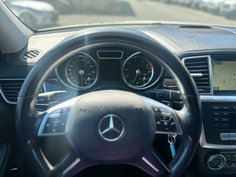 Used 2016 Mercedes-Benz GL 450 4MATIC image 24