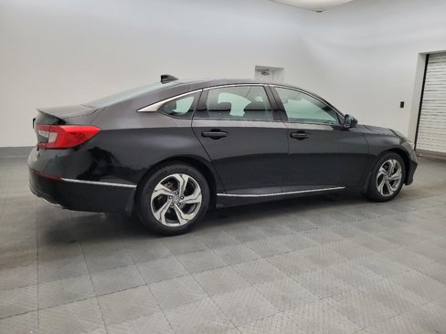 Used 2018 Honda Accord EX image 10