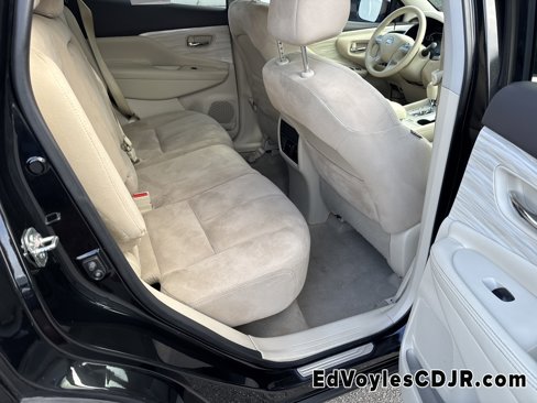 Used 2015 Nissan Murano S image 21