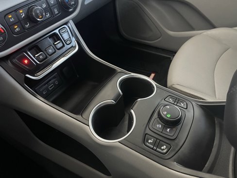 Used 2020 GMC Terrain SLT w/ Preferred Package image 30