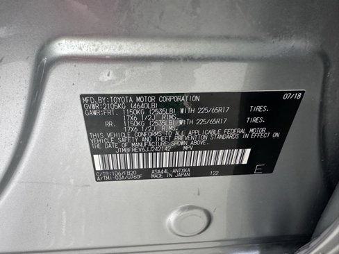 Used 2018 Toyota RAV4 LE image 31