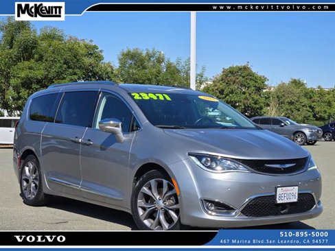Used 2018 Chrysler Pacifica Limited w/ Advanced Safetytec Group image 1