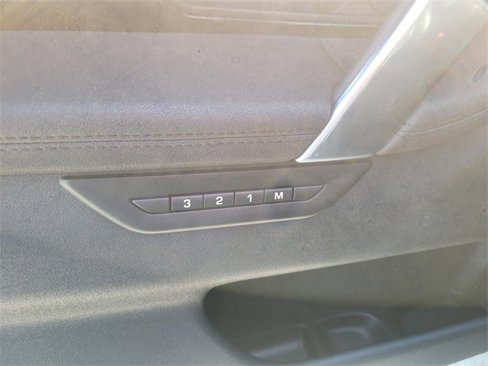 Used 2022 Land Rover Discovery Sport SE image 18