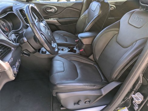 Certified 2021 Jeep Cherokee Latitude Lux w/ Sun & Sound Group image 11