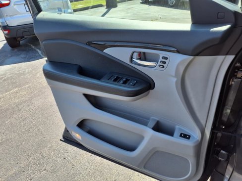 Used 2017 Honda Pilot Elite image 15