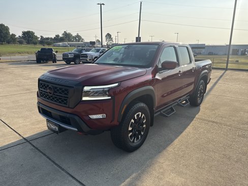 Used 2024 Nissan Frontier PRO-4X w/ Technology Package image 2