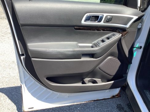 Used 2011 Ford Explorer Limited w/ 301A Rapid Spec Order Code image 12