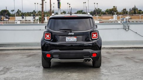 Used 2016 Jeep Renegade Limited image 8