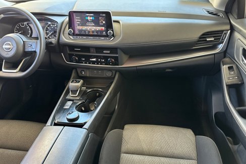 Used 2024 Nissan Rogue SV image 28
