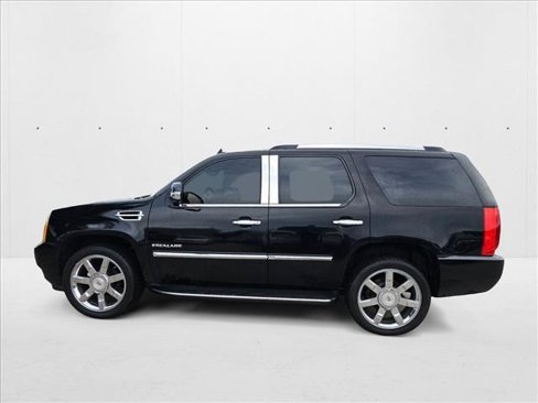 Used 2013 Cadillac Escalade 2WD image 9