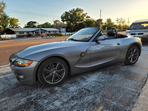 Used 2004 BMW Z4 3.0i image 1